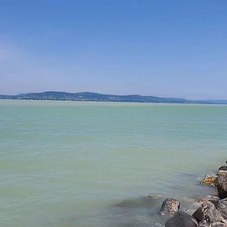 Balatonboglar/balaton 18277 בית נופש